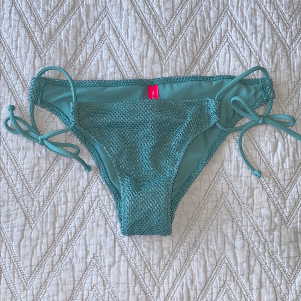 VS Bikini Bottom